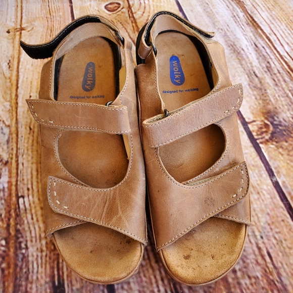 tan walking sandals